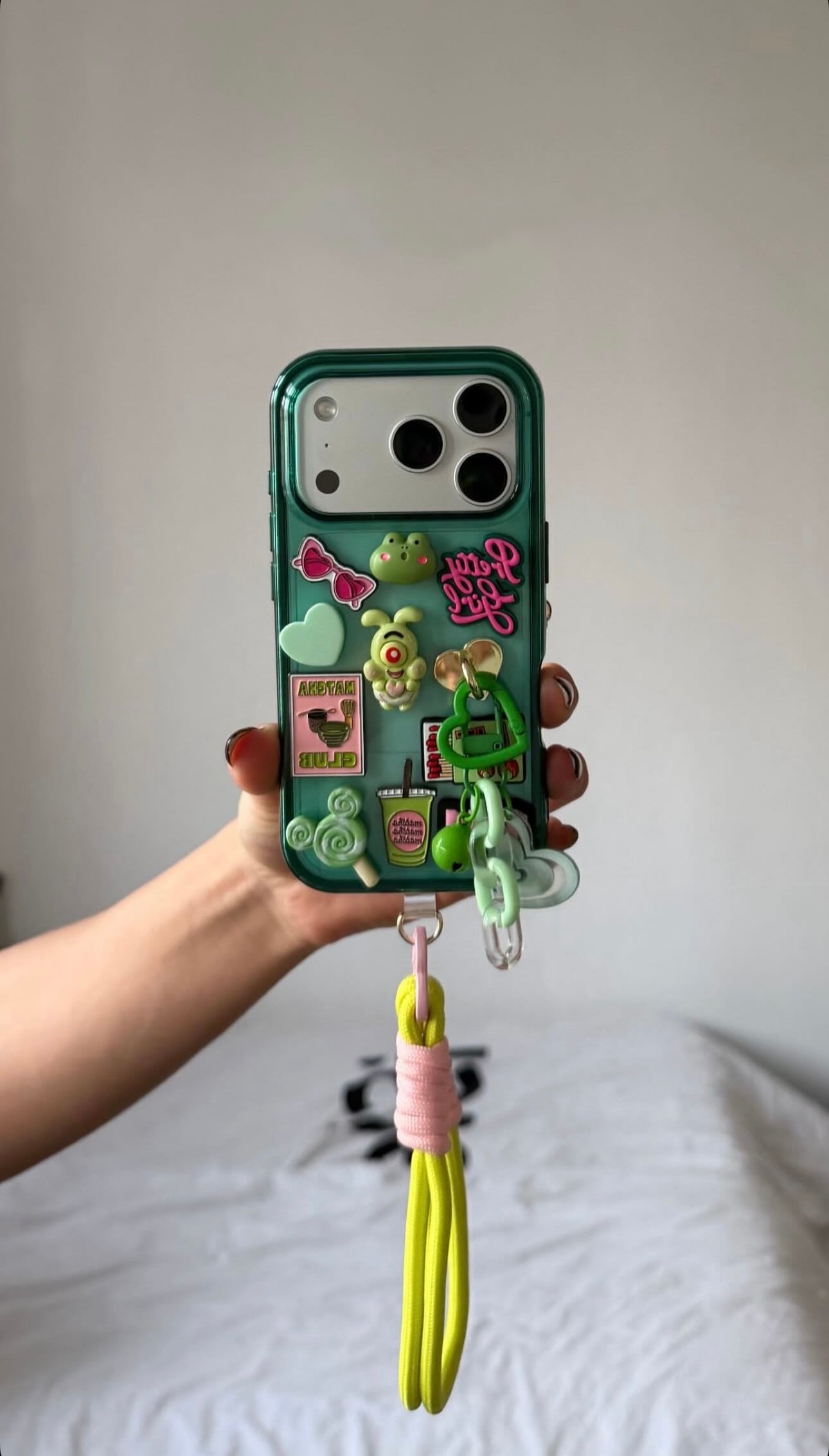 ✨ BaseCase™ – Intense Edition Handyhülle