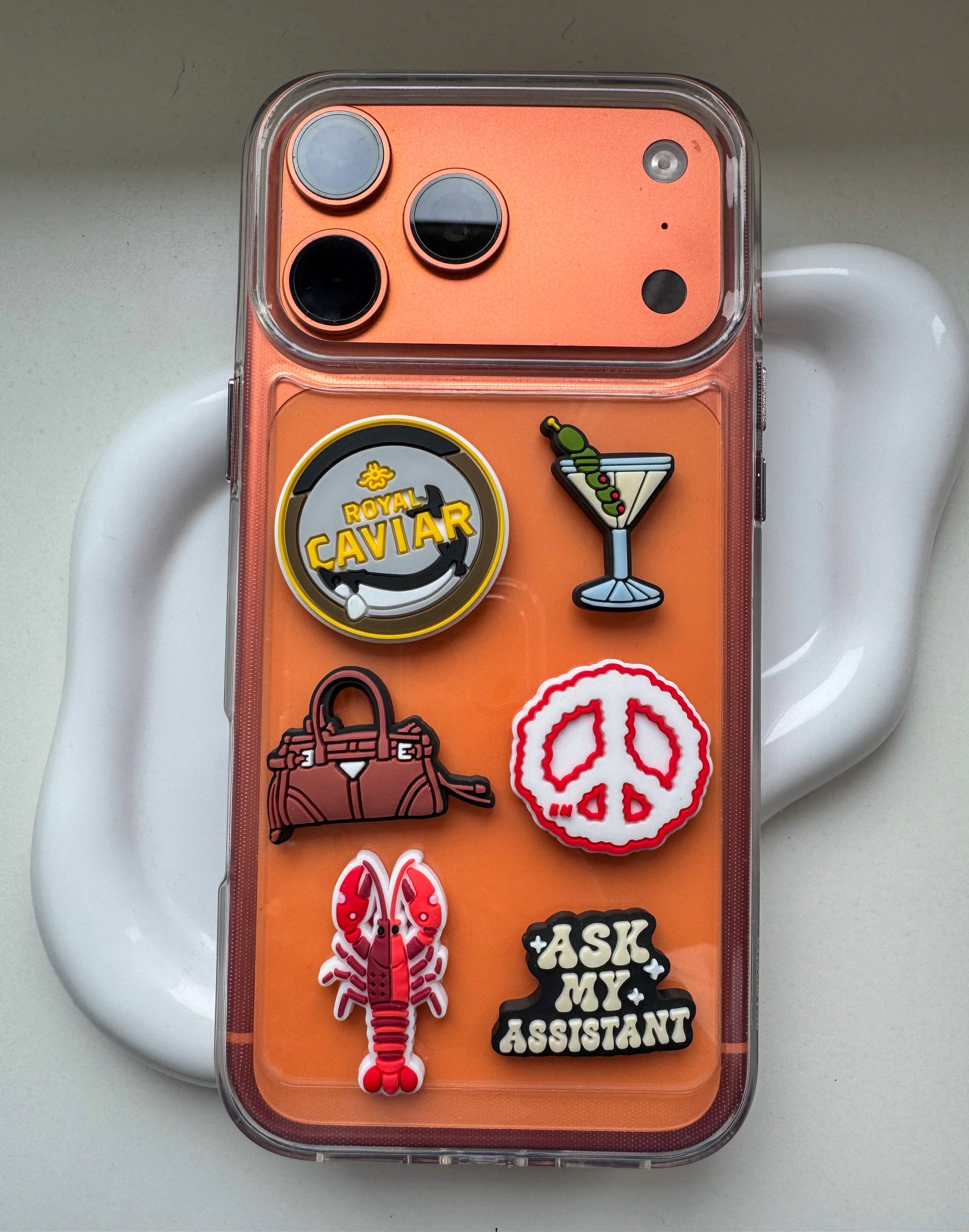 Pop Charms™ Caviar Club Bundle (6 Charms + iPhone Hülle)