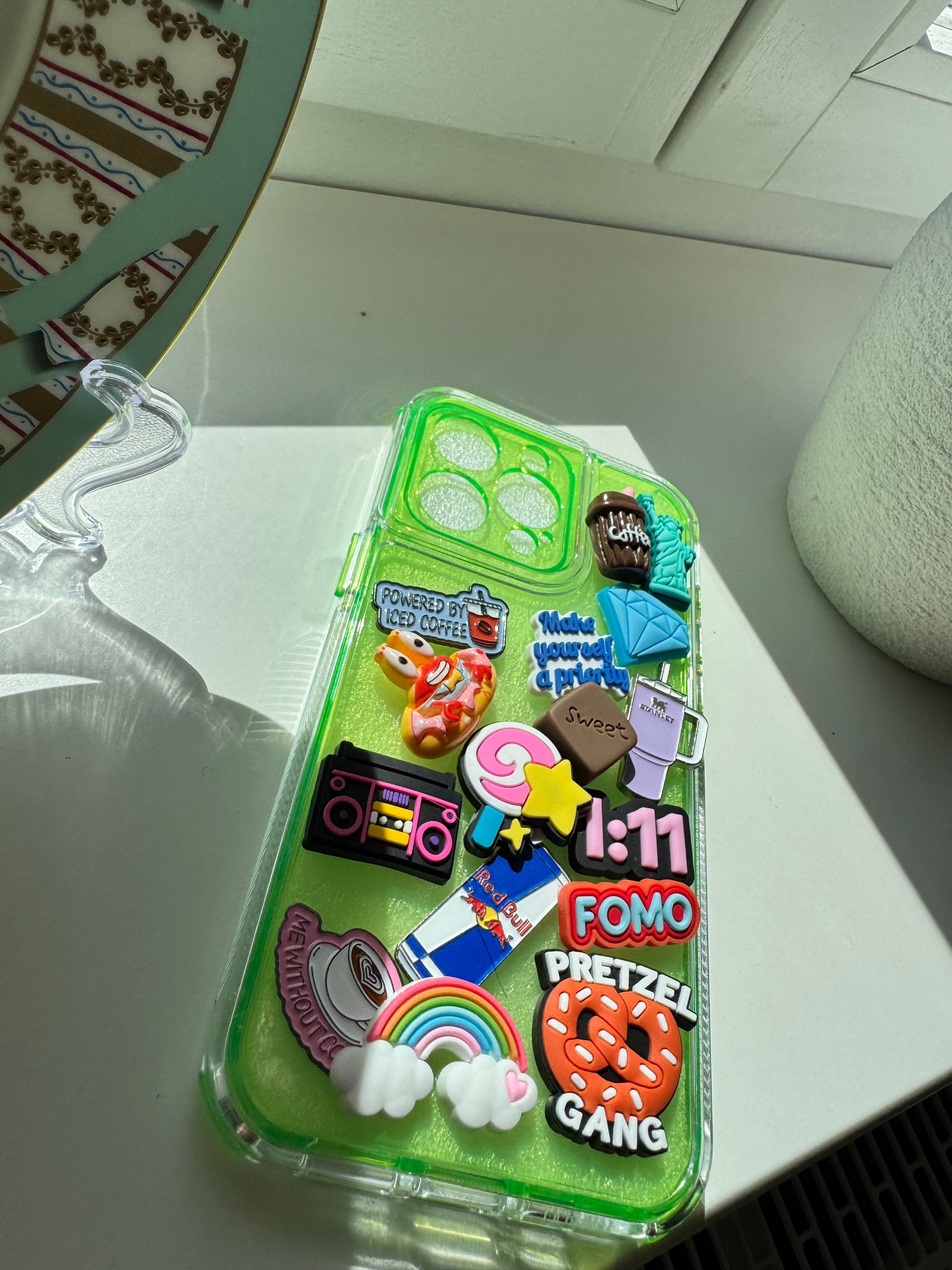 ✨ BaseCase™ – Neon Edition Handyhülle